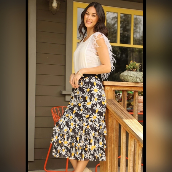 Eva Franco (Anthropologie) Daisy Tiered Midi Skirt size medium - Picture 1 of 10